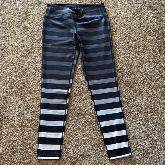 Athleta chunky striped leggings - Picture 2 of 2